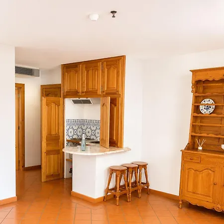 Quinta Da Lagoa Hotel 3*