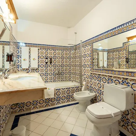 Hotel Quinta Da Lagoa 3*