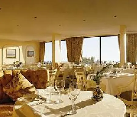 金塔德拉格酒店 3* 普拉亚德米拉