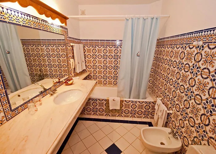 ホテル Quinta Da Lagoa 3*